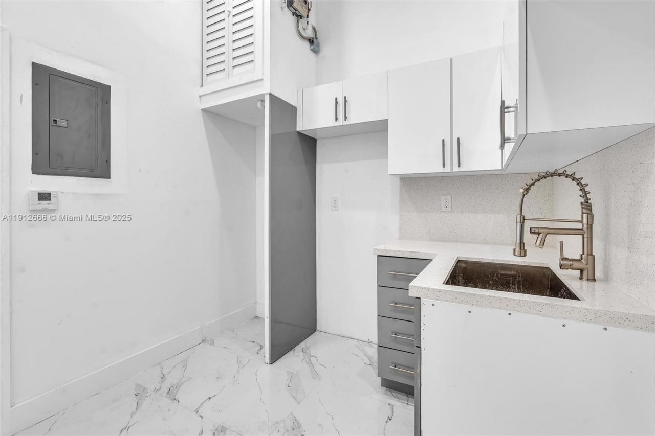 5850 NE 3rd Ave, Miami, FL 33137 Photo