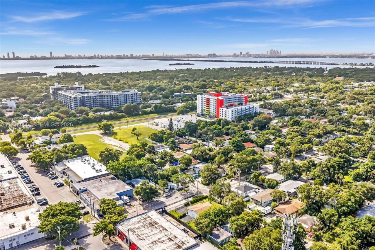 5850 NE 3rd Ave, Miami, FL 33137 Photo