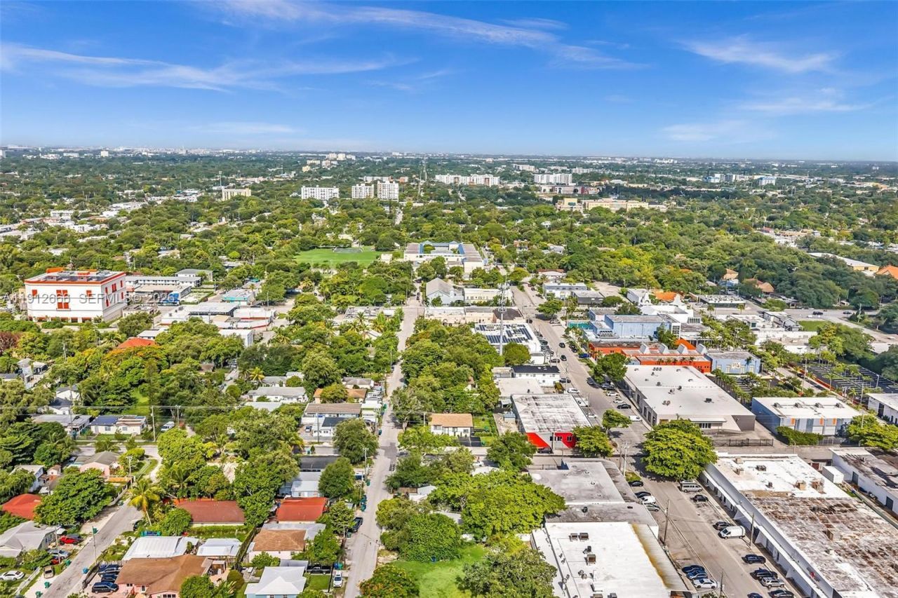 5850 NE 3rd Ave, Miami, FL 33137 Photo