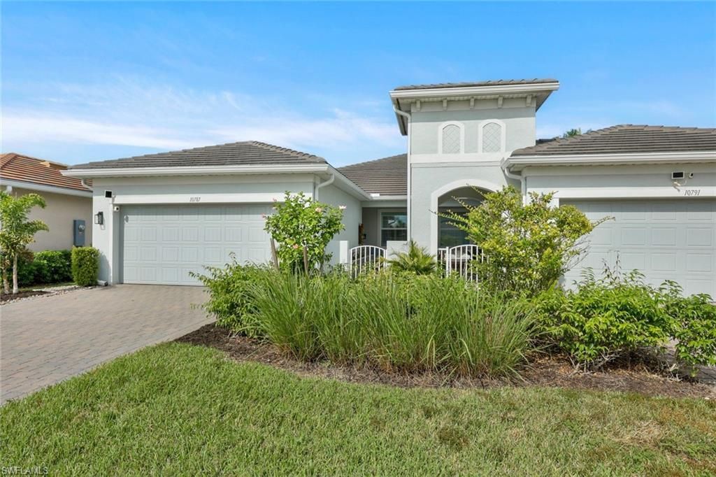 10787 Manatee Key Ln, Estero, FL 33928 Photo