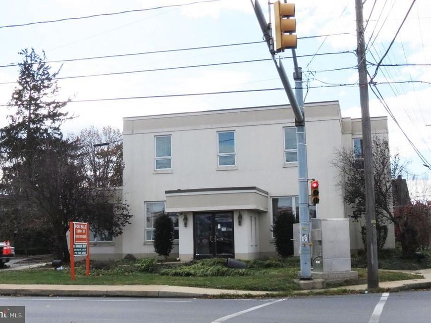 2132 Marietta Avenue, Lancaster, PA 17603 Main Photo