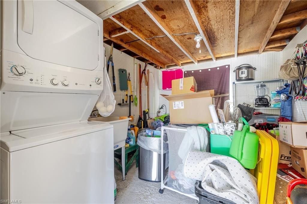 257 Briar Ct , Lehigh Acres, FL 33936 Photo