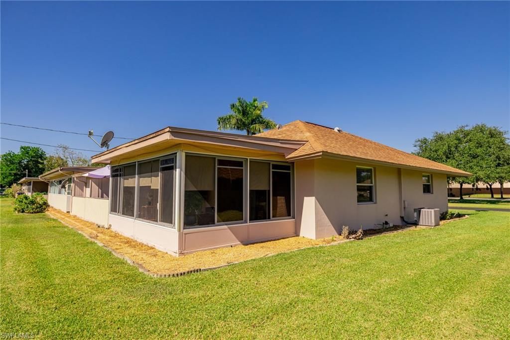 257 Briar Ct , Lehigh Acres, FL 33936 Photo