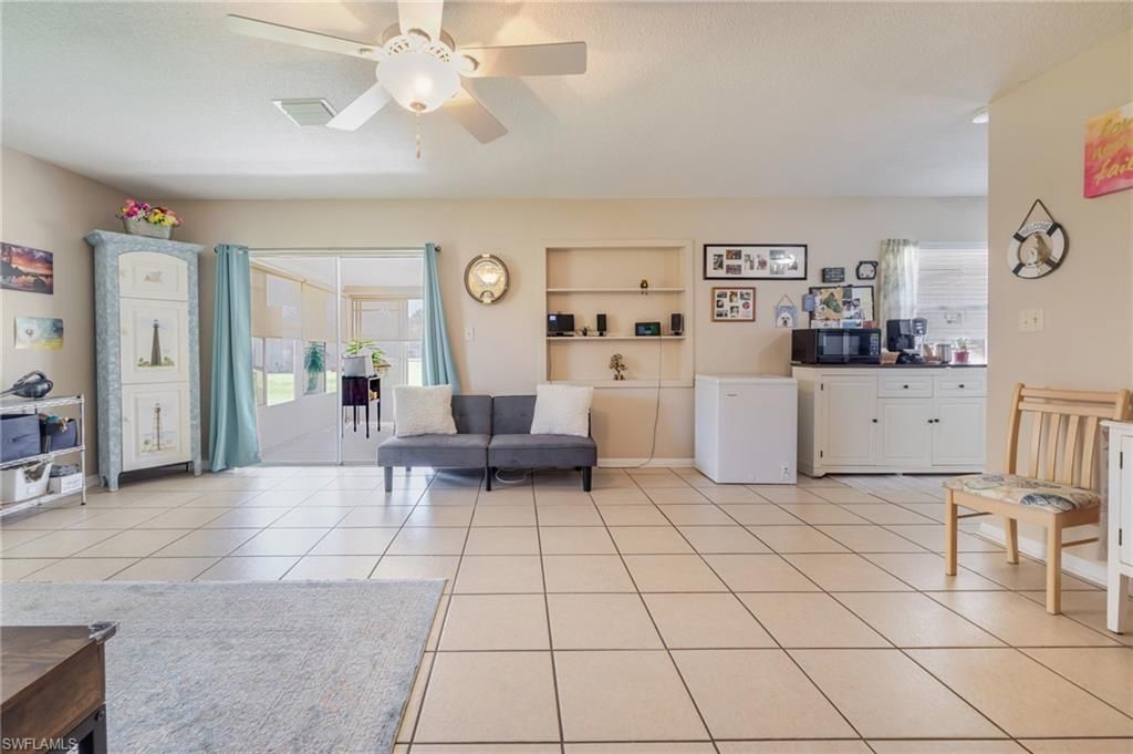 257 Briar Ct , Lehigh Acres, FL 33936 Photo