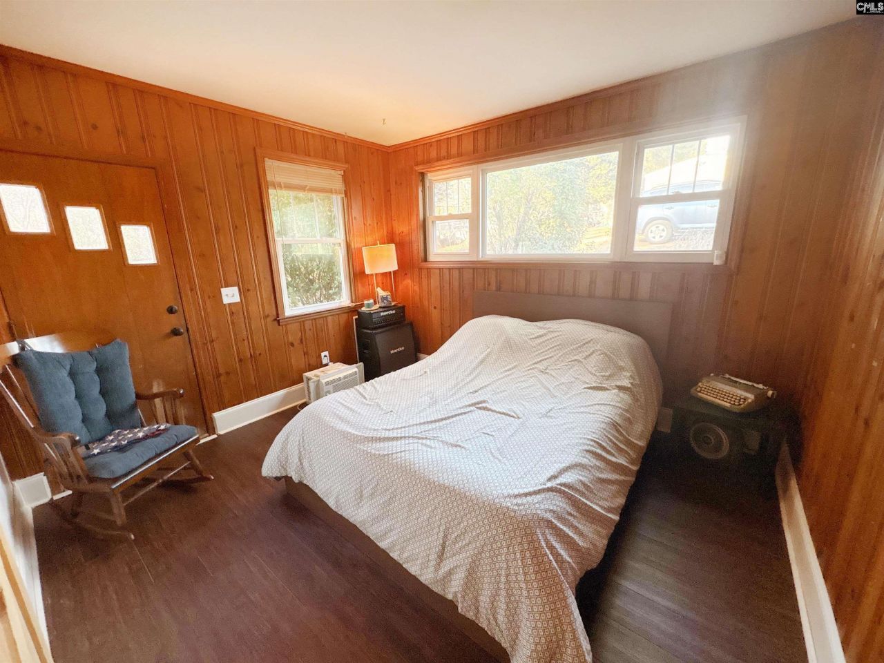 305 Summerlea Drive Photo 14