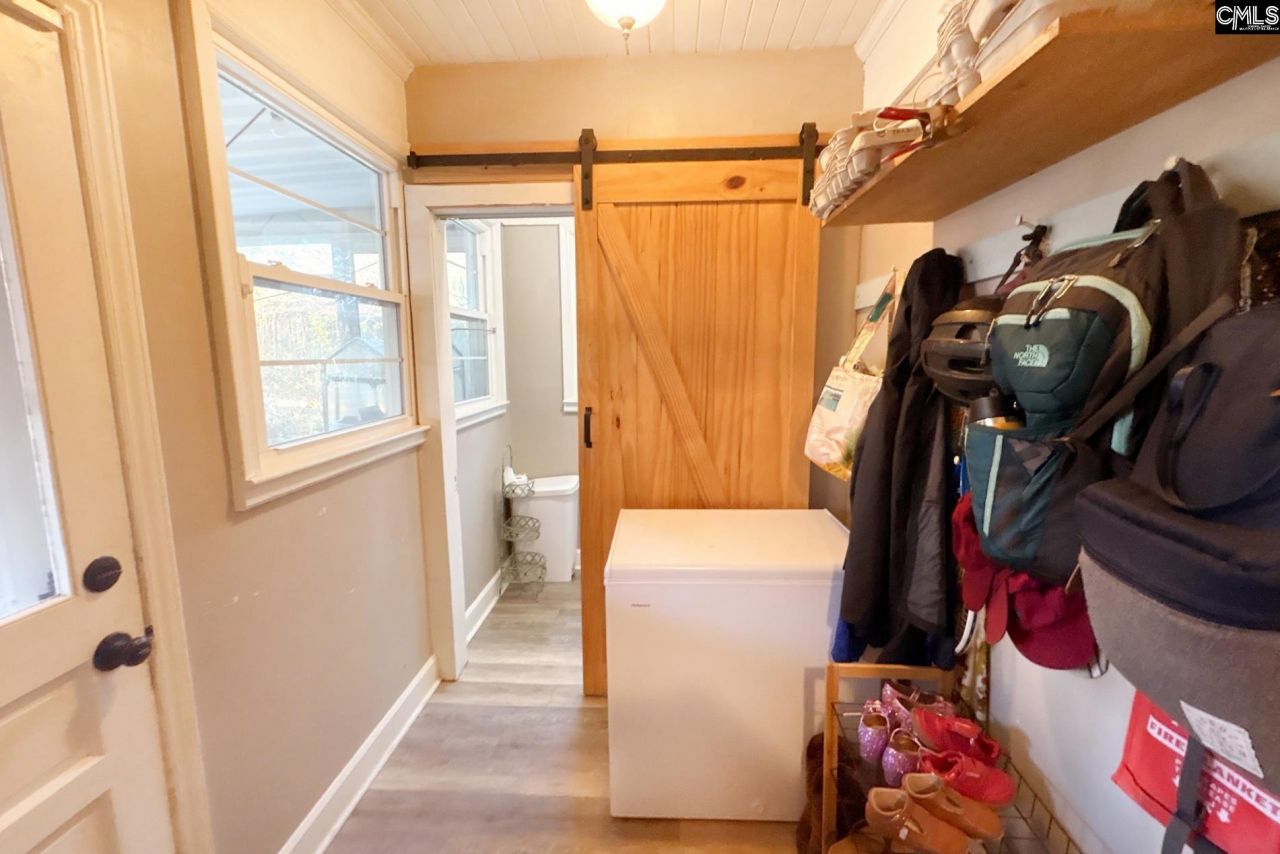 305 Summerlea Drive Photo 18