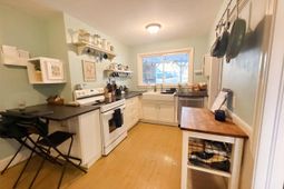 305 Summerlea Drive photo 4