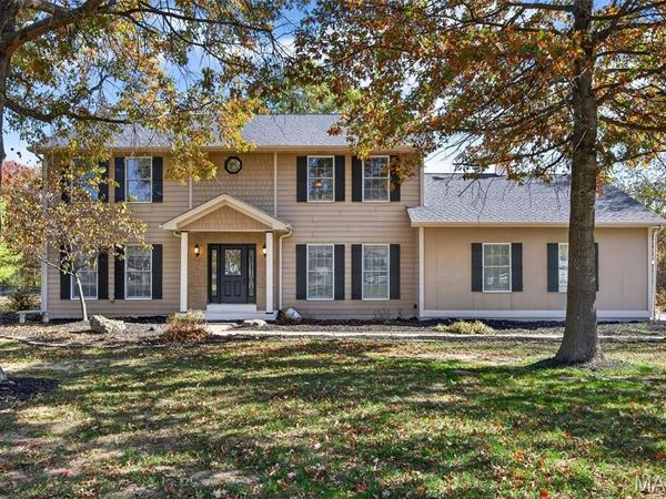 1330 Lake Hollow Drive, Defiance, MO 63341