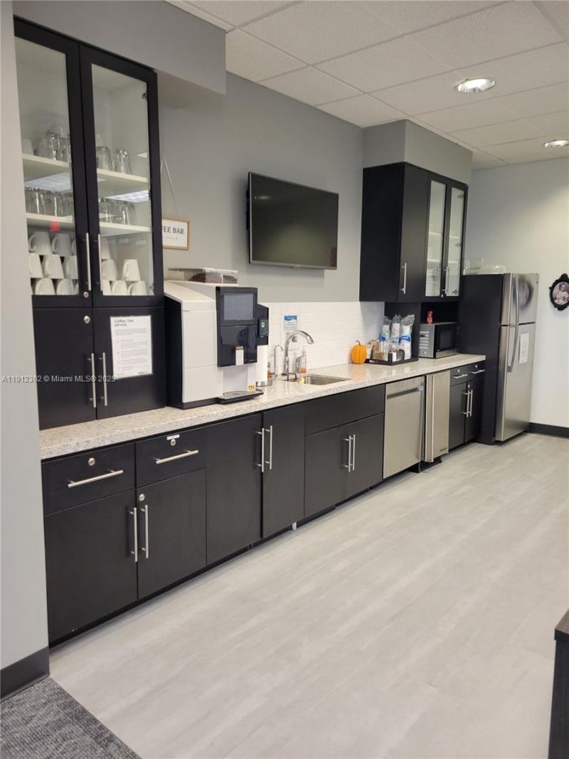 9160 Forum Corporate Parkway, Fort Myers, FL 33905 Photo