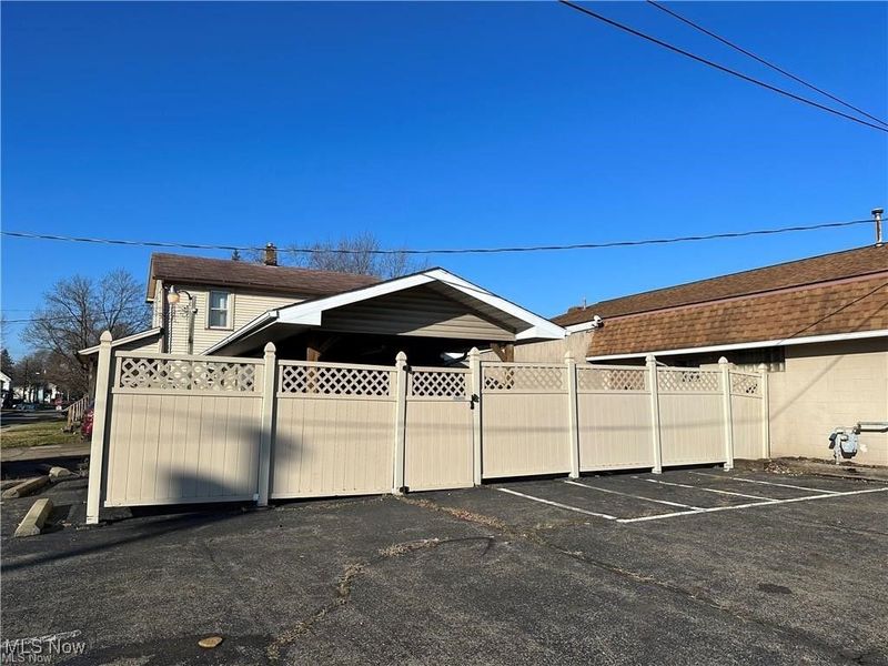 230 N Main Street, Niles, OH 44446 Photo 5