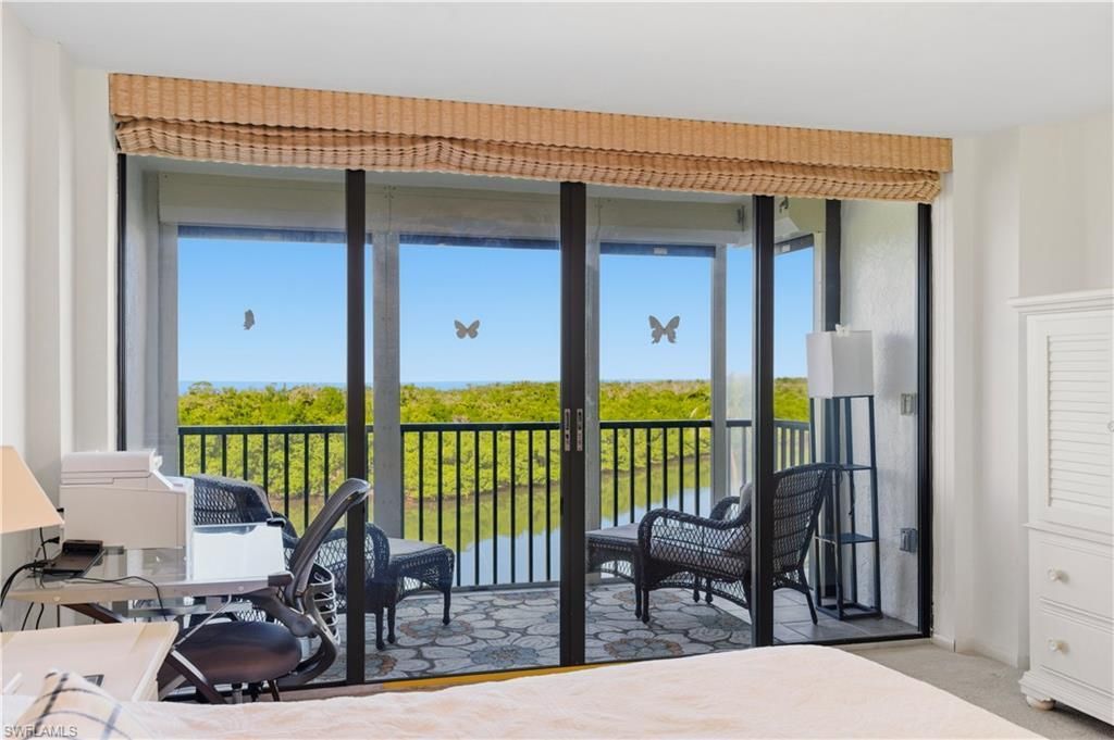 11 Bluebill Ave, Unit 404, Naples, FL 34108 Photo