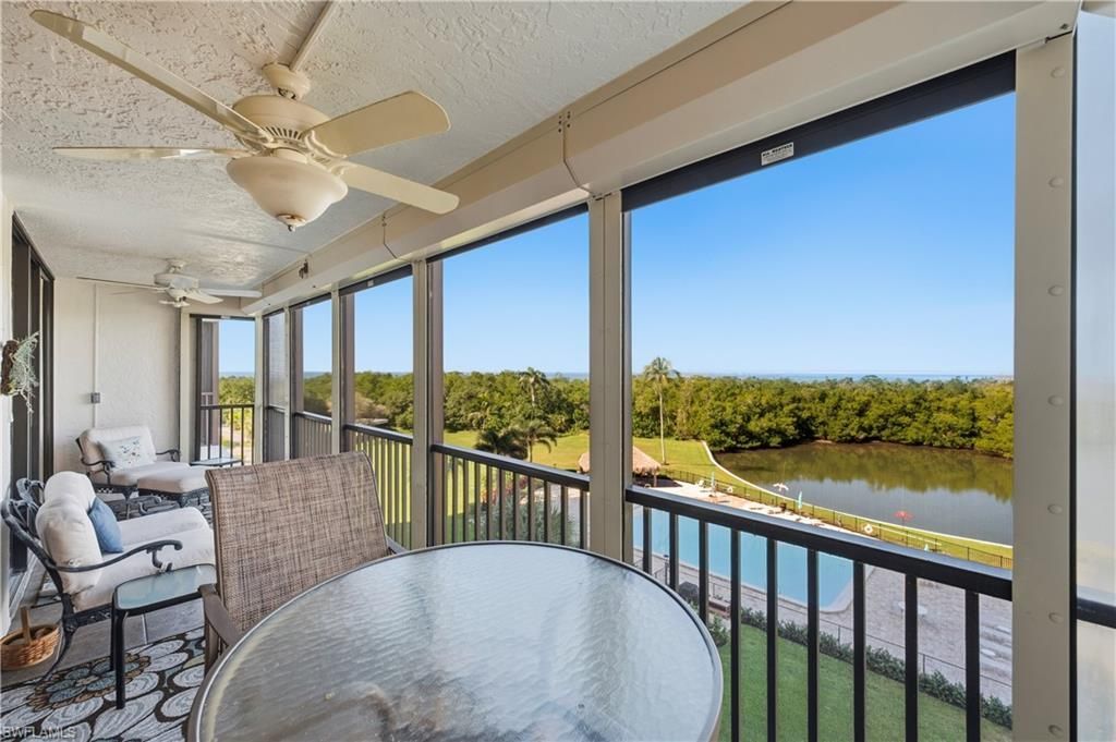 11 Bluebill Ave, Unit 404, Naples, FL 34108 Photo