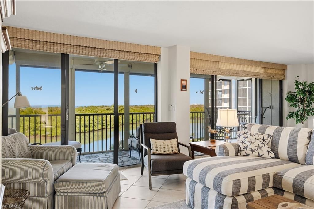11 Bluebill Ave, Unit 404, Naples, FL 34108 Photo