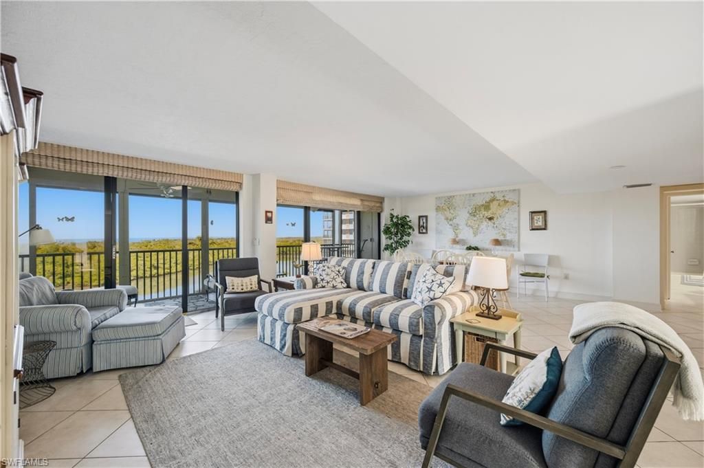 11 Bluebill Ave, Unit 404, Naples, FL 34108 Photo
