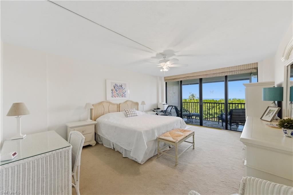 11 Bluebill Ave, Unit 404, Naples, FL 34108 Photo