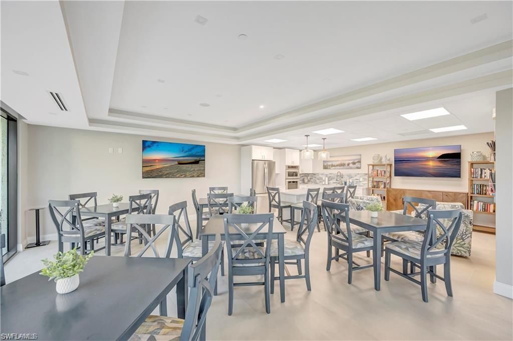 11 Bluebill Ave, Unit 404, Naples, FL 34108 Photo