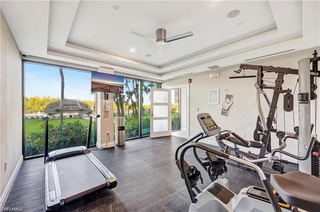 11 Bluebill Ave, Unit 404, Naples, FL 34108 Photo