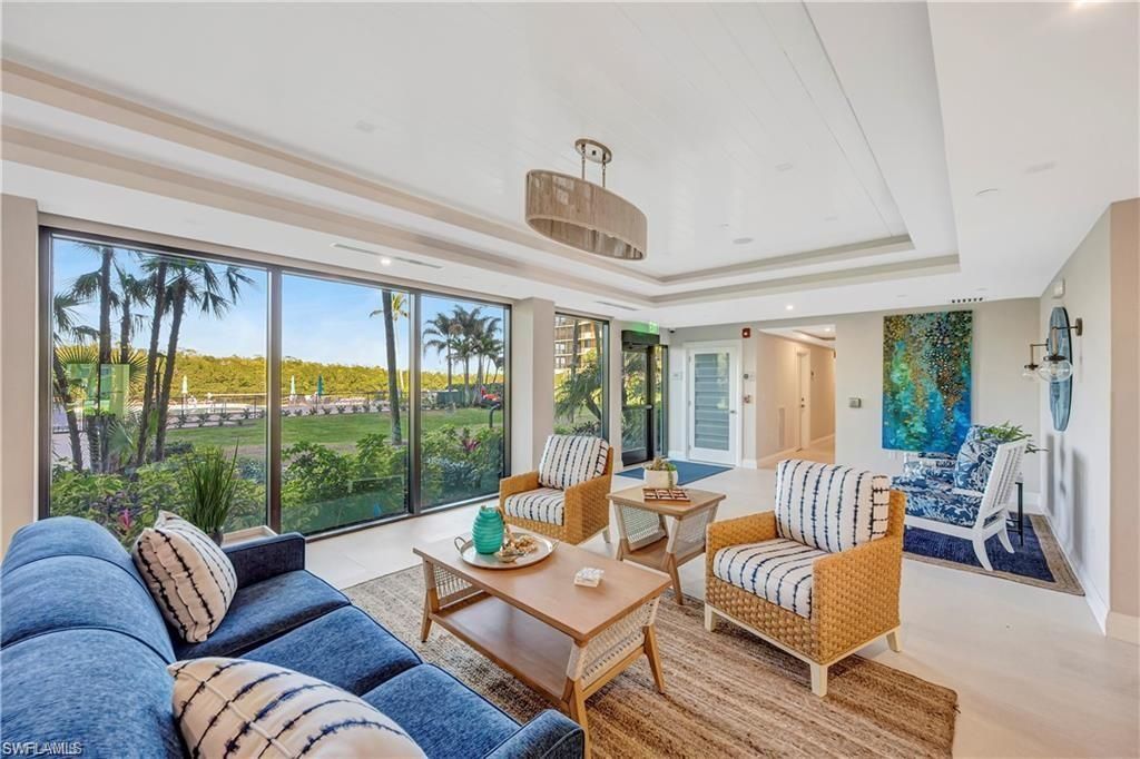 11 Bluebill Ave, Unit 404, Naples, FL 34108 Photo