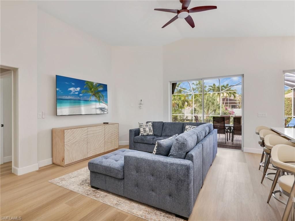 92 Glen Eagle Cir, Naples, FL 34104 Photo