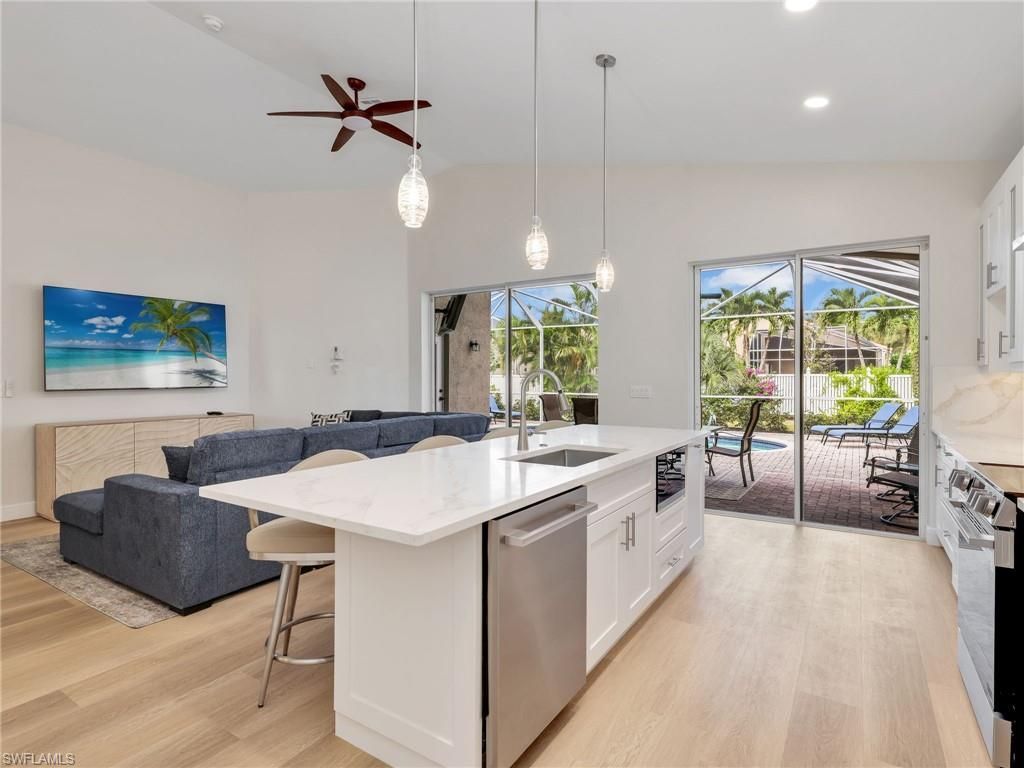 92 Glen Eagle Cir, Naples, FL 34104 Photo