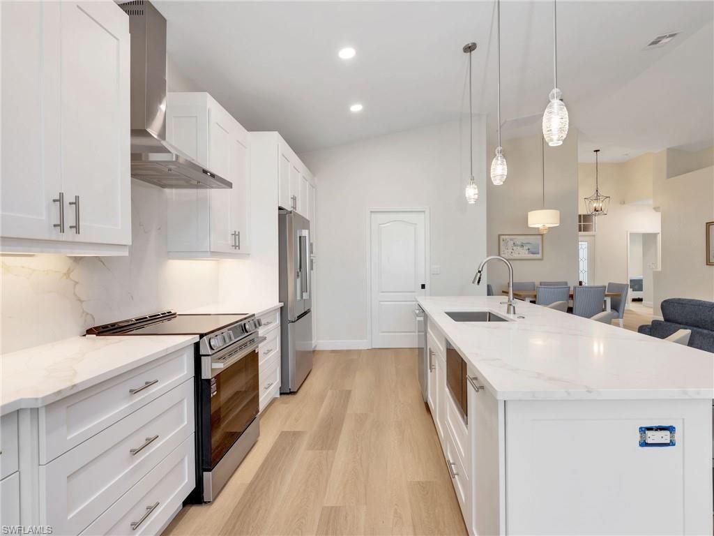 92 Glen Eagle Cir, Naples, FL 34104 Photo