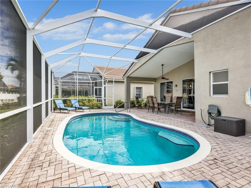 92 Glen Eagle Cir, Naples, FL 34104 Photo