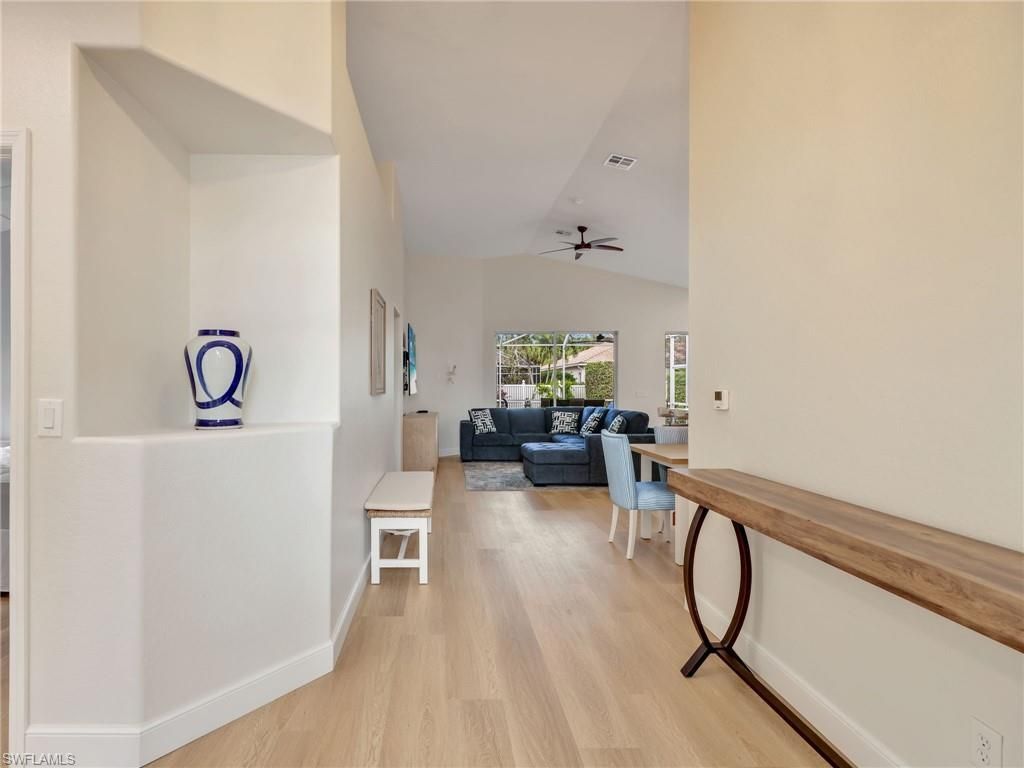 92 Glen Eagle Cir, Naples, FL 34104 Photo
