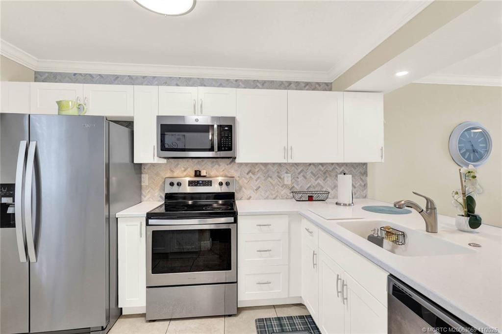 1950 SW Palm City Road, Unit 9-107, Stuart, FL 34994 Photo