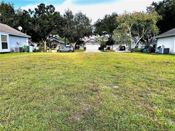 8249 Maidencane Place, Port St Lucie, FL 34952