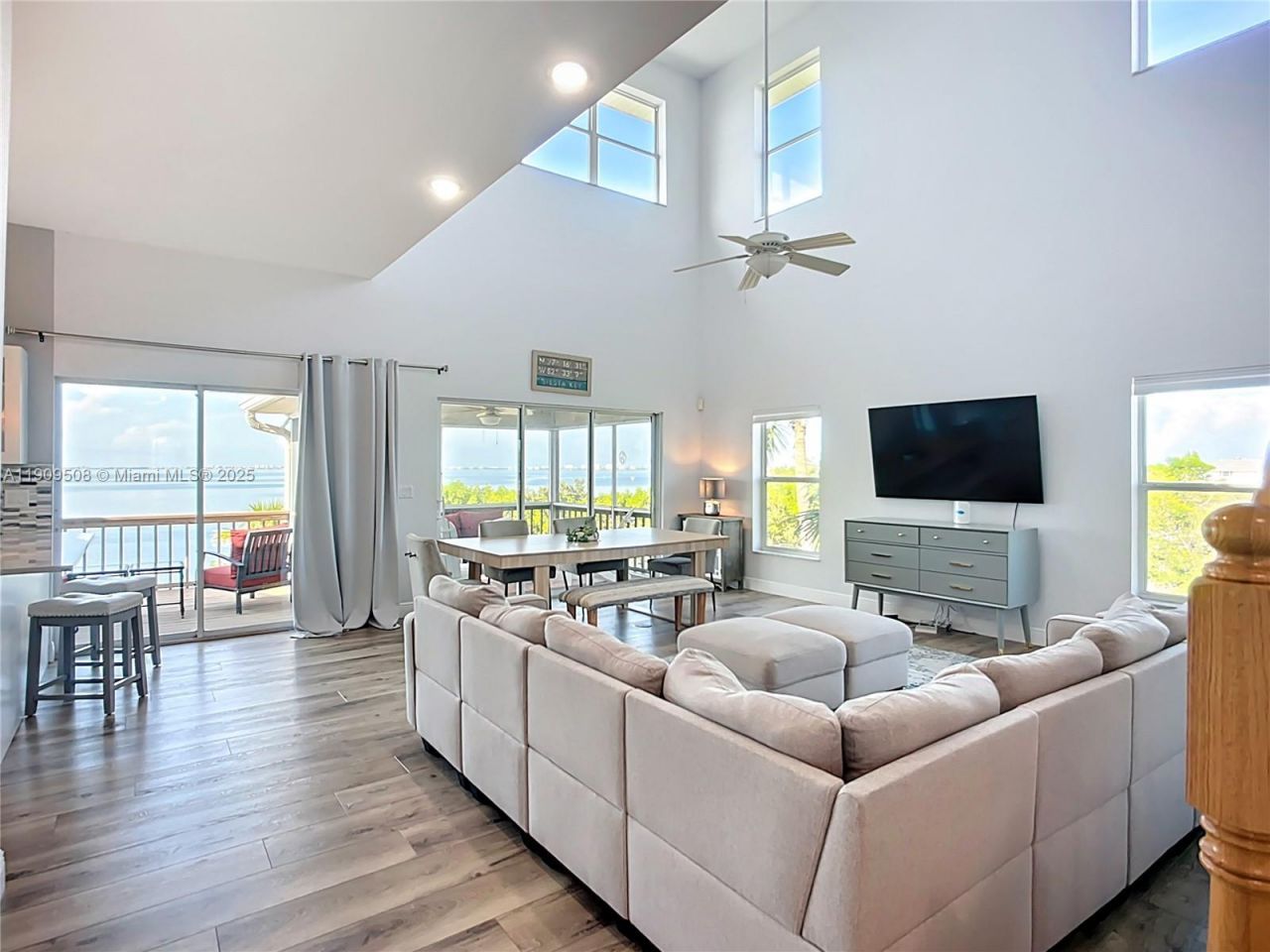 2424-2426 Bay Drive, Bradenton, FL 34207 Photo