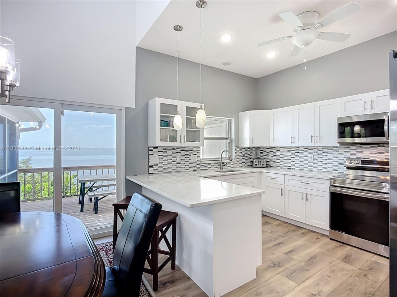 2424-2426 Bay Drive, Bradenton, FL 34207 Photo