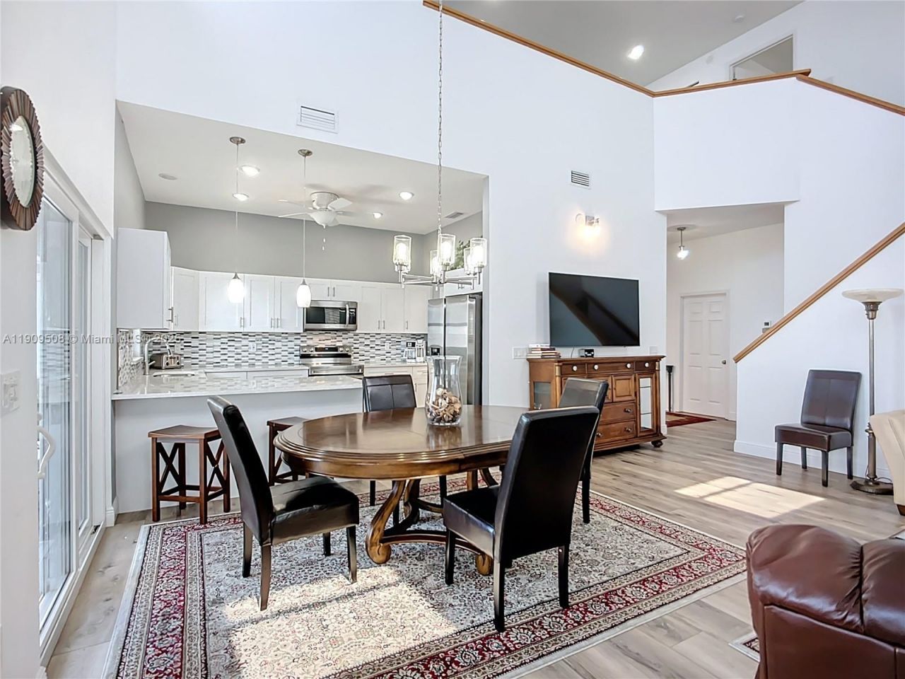 2424-2426 Bay Drive, Bradenton, FL 34207 Photo