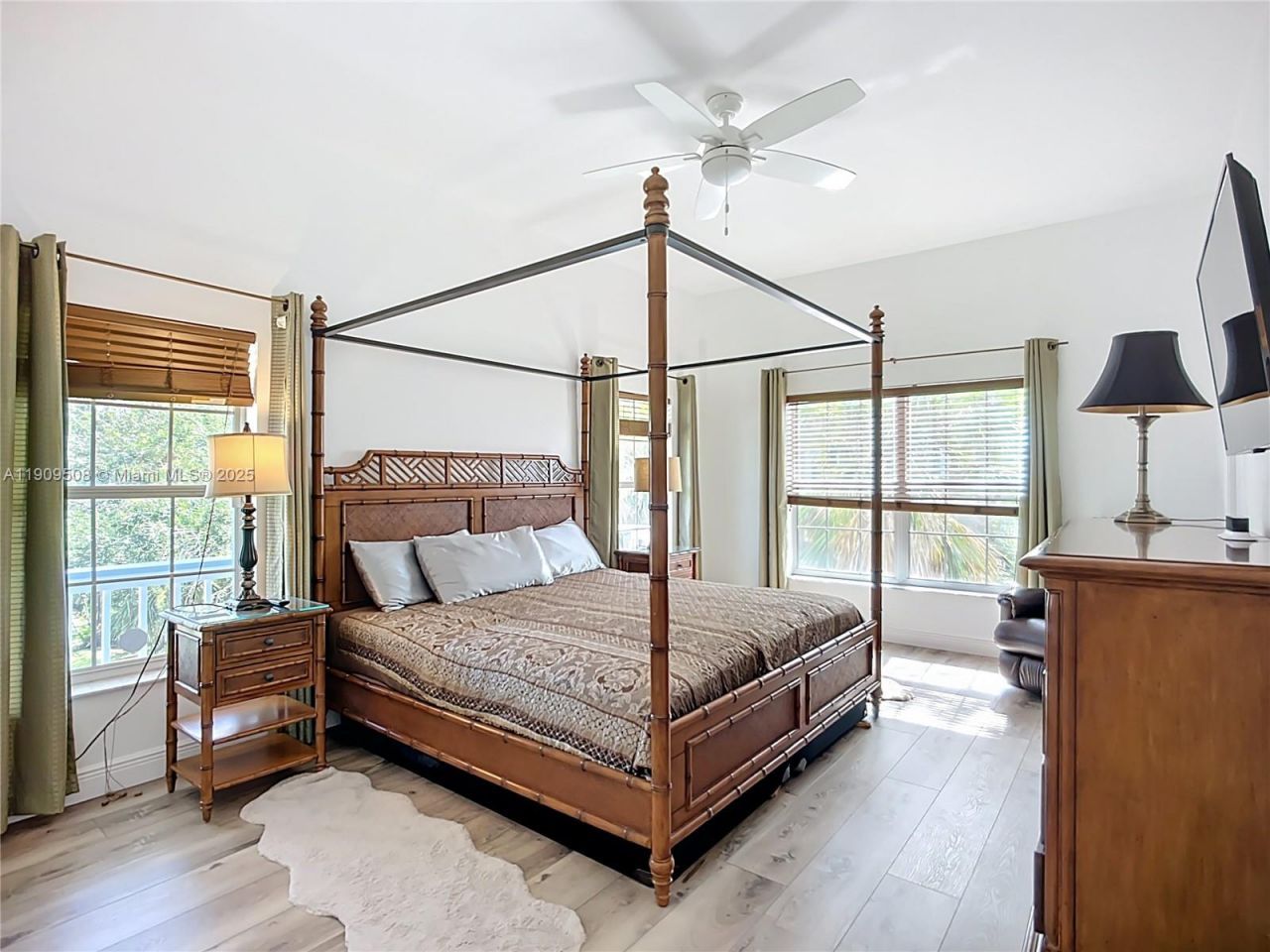 2424-2426 Bay Drive, Bradenton, FL 34207 Photo