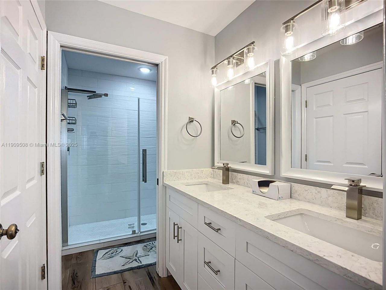 2424-2426 Bay Drive, Bradenton, FL 34207 Photo