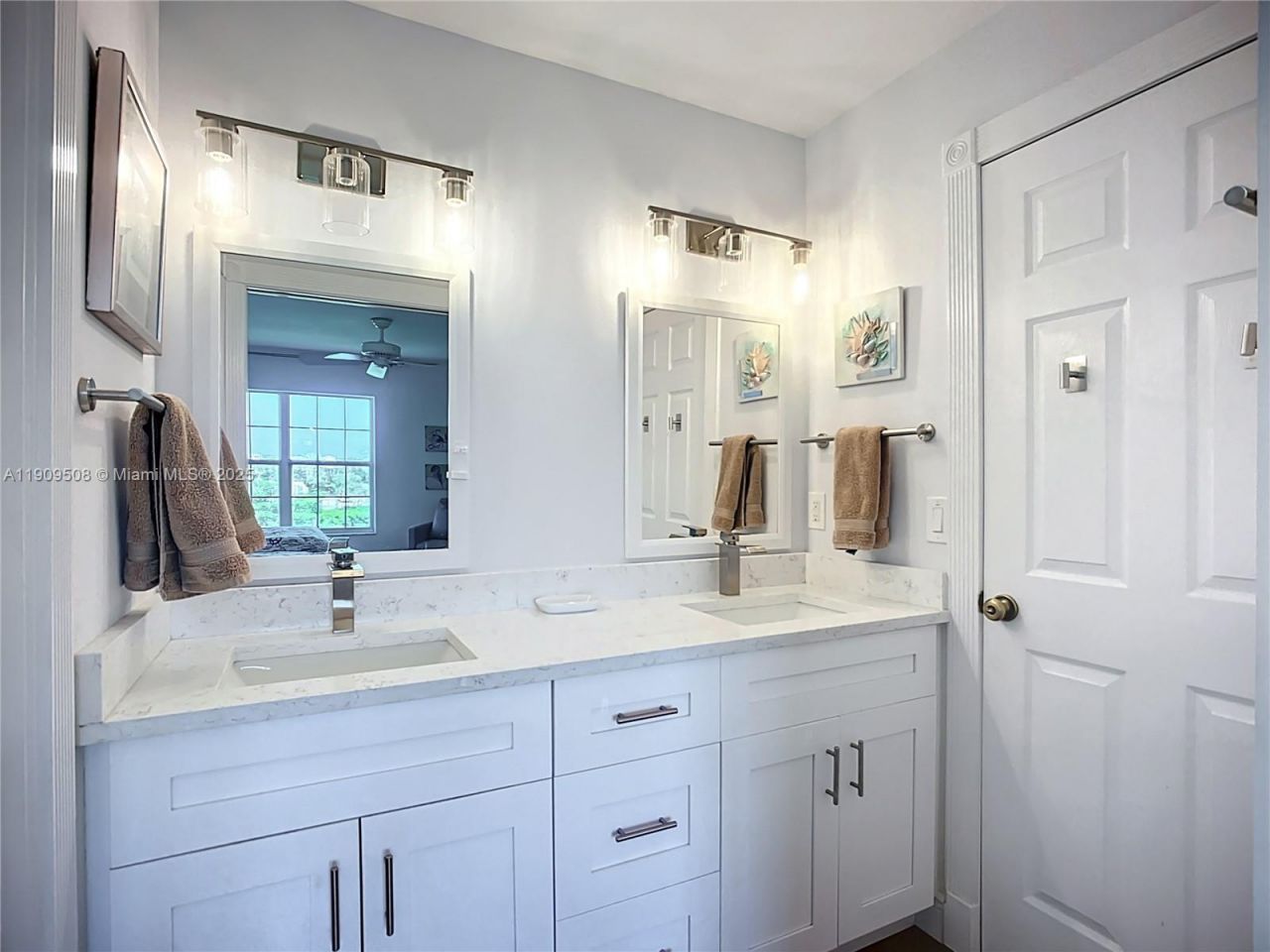 2424-2426 Bay Drive, Bradenton, FL 34207 Photo