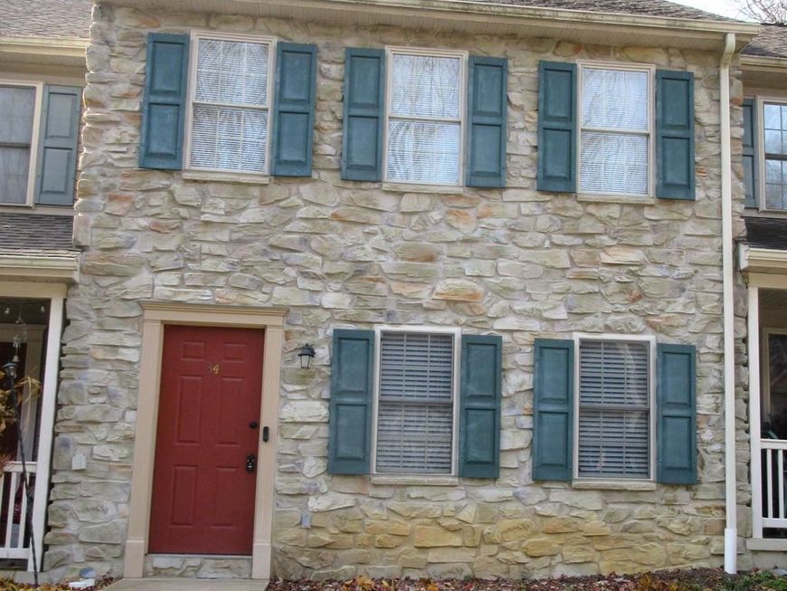 34 Deep Hollow Lane, Lancaster, PA 17603 Main Photo