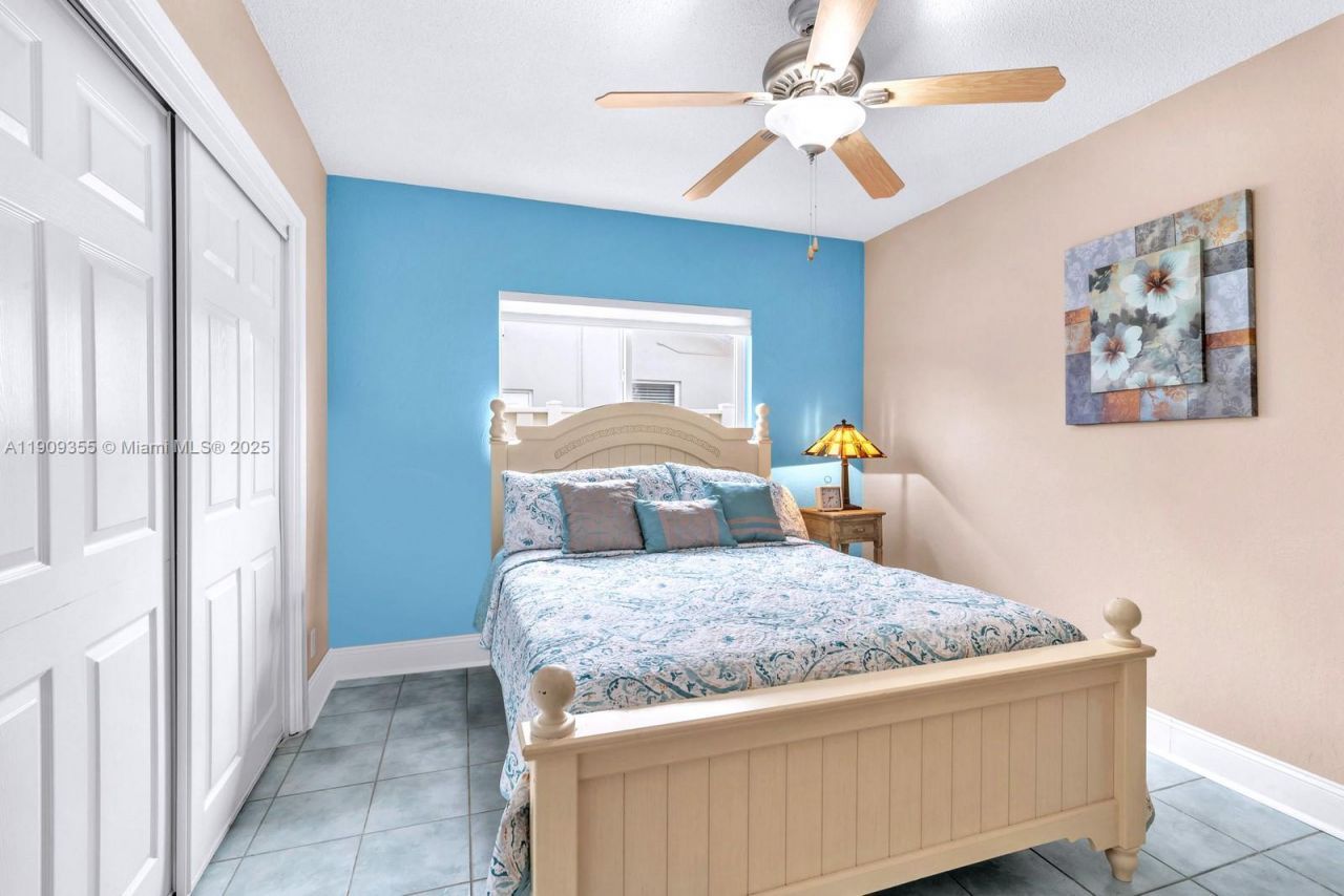 911 NW 135th Way, Sunrise, FL 33325 Photo