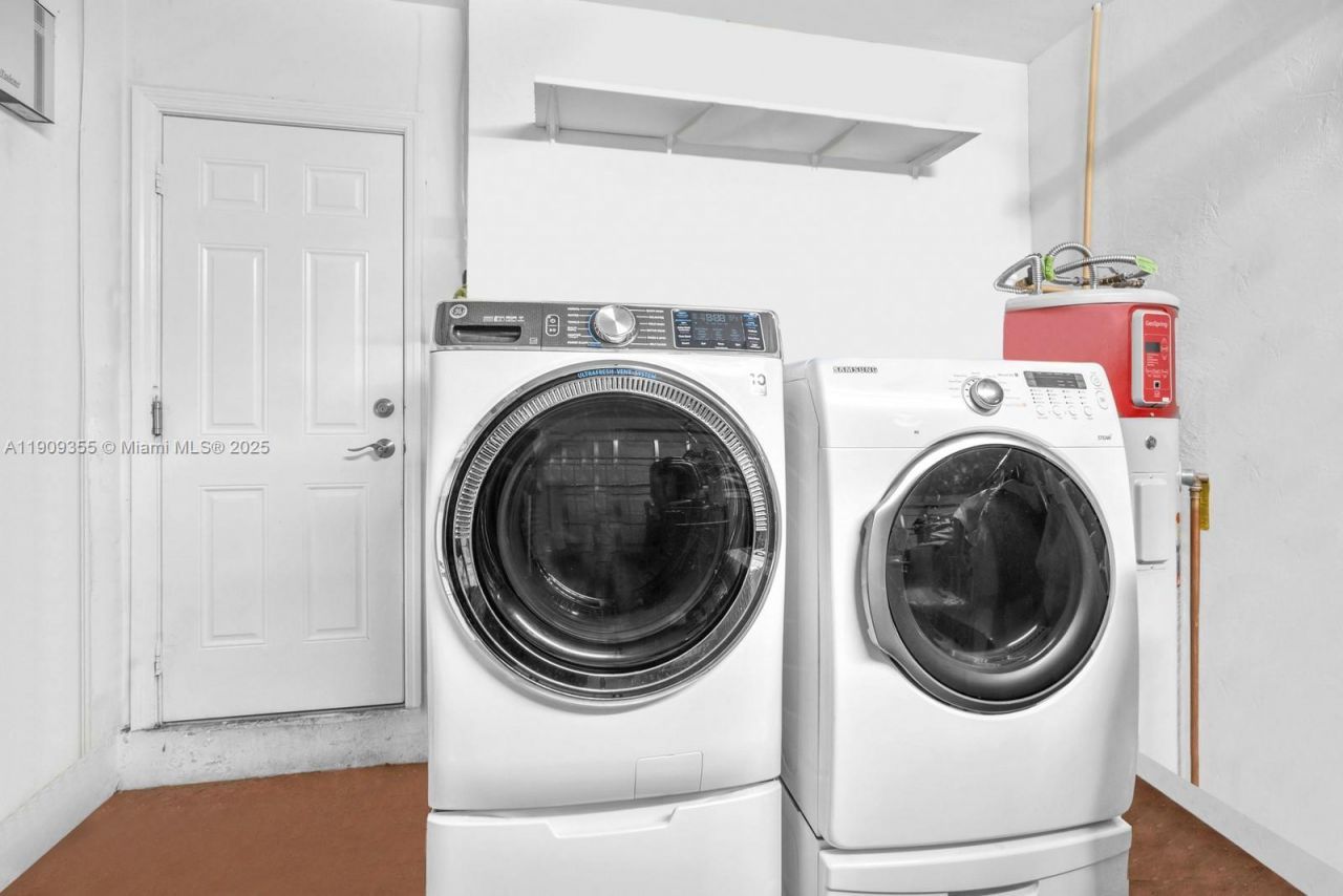 911 NW 135th Way, Sunrise, FL 33325 Photo