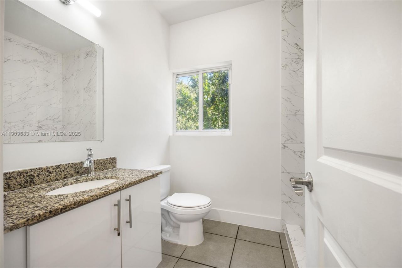 Please Call For Address, Miami, FL 33150 Photo