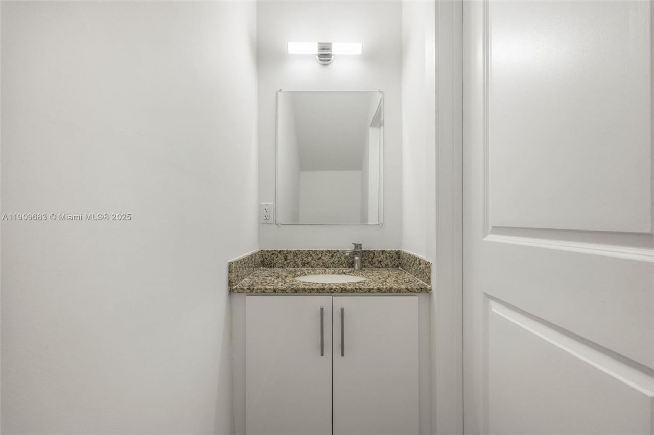 Please Call For Address, Miami, FL 33150 Photo