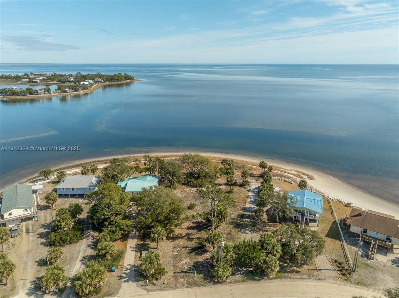 197 Beaty Taff Dr, Crawfordville, FL 32327 Photo