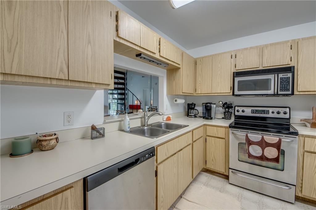 15456 Admiralty Cir , Unit 10, North Fort Myers, FL 33917 Photo