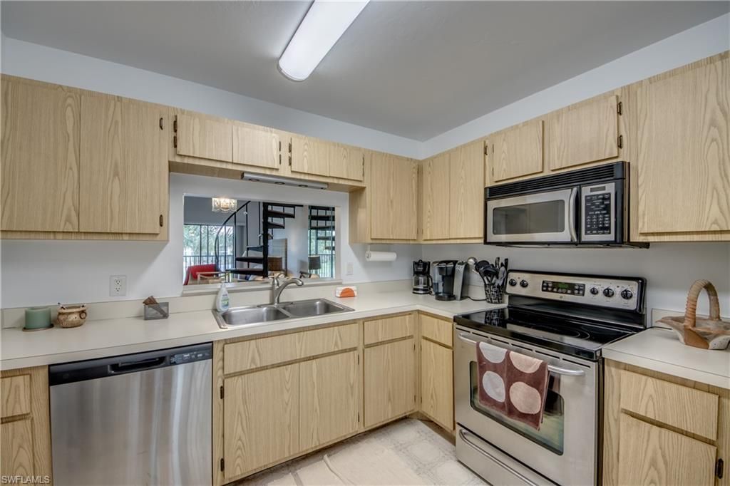 15456 Admiralty Cir , Unit 10, North Fort Myers, FL 33917 Photo