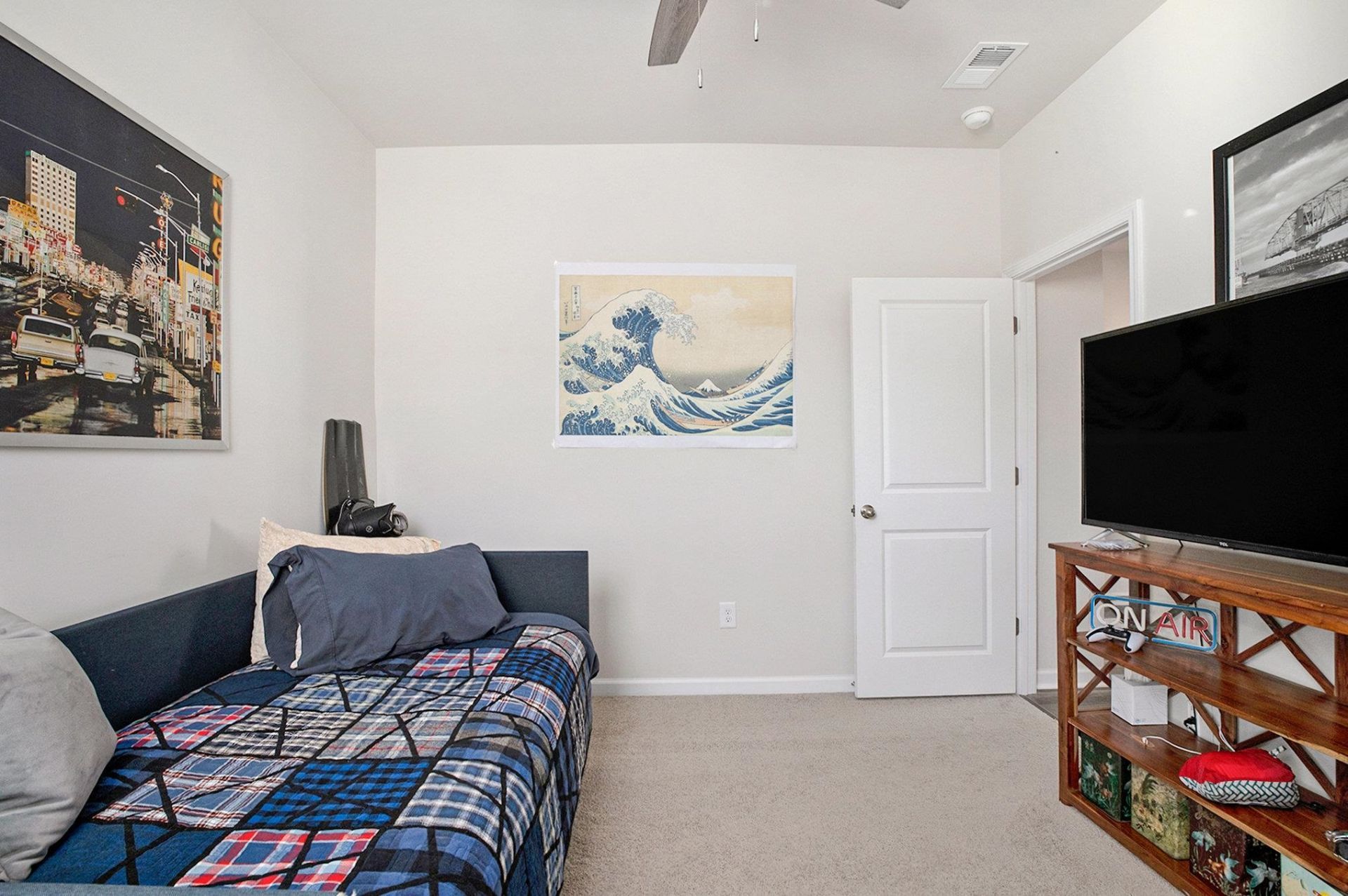 409 Samara Dr. Photo 24