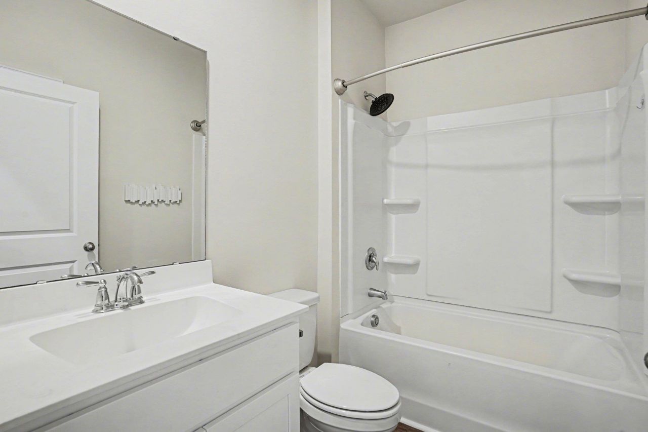 409 Samara Dr. Photo 25