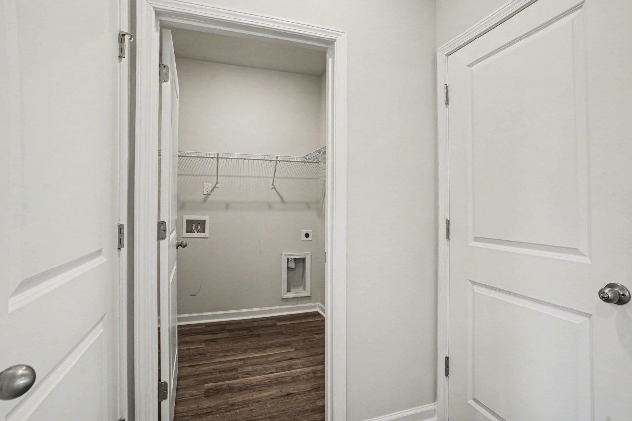 409 Samara Dr. Photo 30