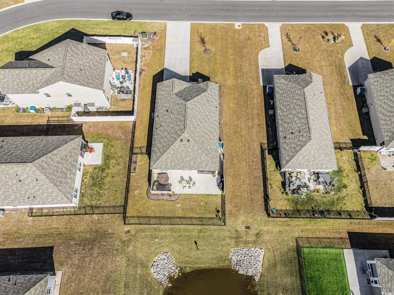 409 Samara Dr. Photo 38