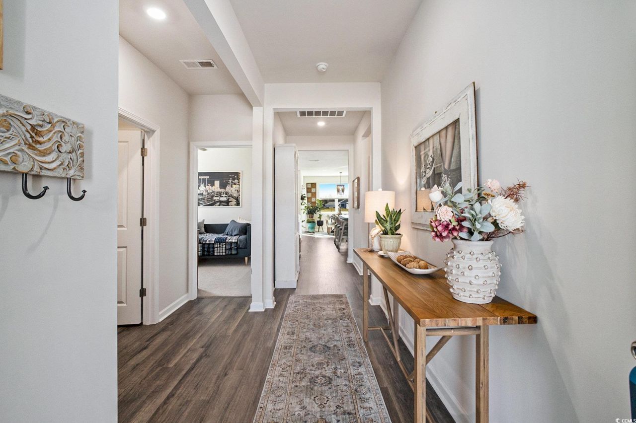 409 Samara Dr. Photo 6