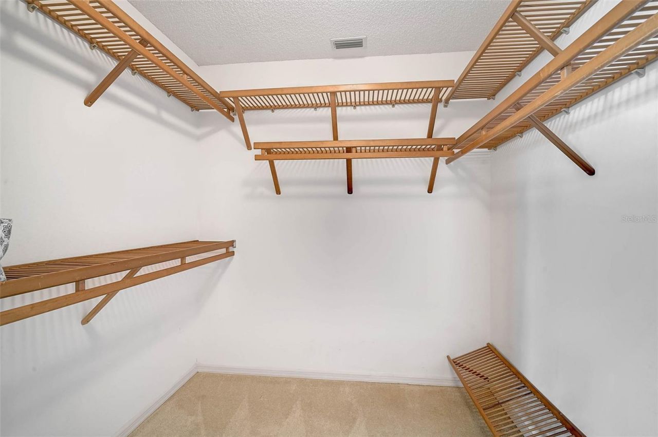 7570 Links Court, Sarasota, FL 34243 Photo