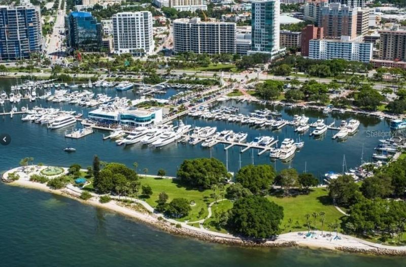 2100 Dr Martin Luther King Jr Way, Sarasota, FL 34234 Photo